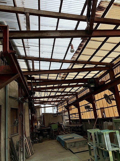 消防署にしてきされたポリカ