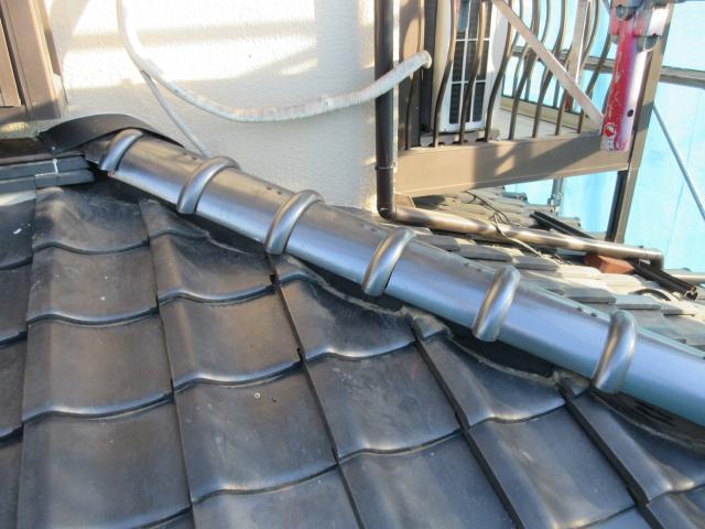 所沢市上新井　棟取り直し　丸棟取付　壁との取り合い　施工後