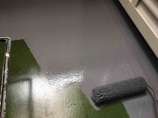 ベランダ中塗り