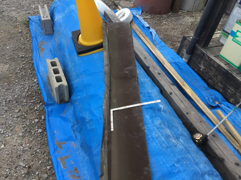 回収した板金の全体