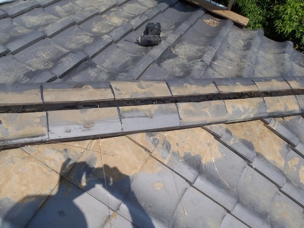 棟瓦積みなおし途中