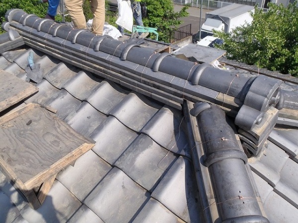 棟瓦積み終わった状態