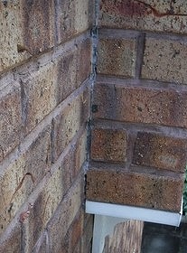 外壁レンガのコーキング