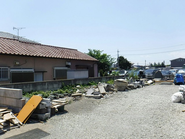 フェンス設置予定の隣の家との敷地の境界