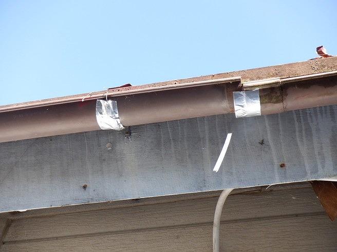 雨樋の軒継手はずれ