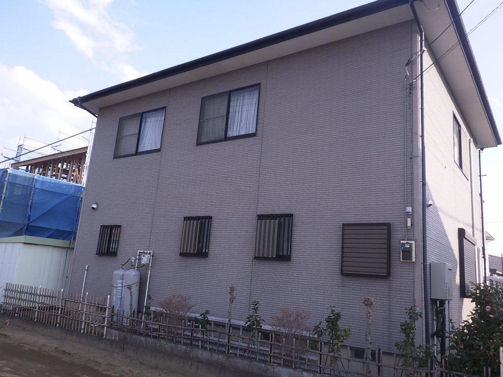 外壁側面の全景