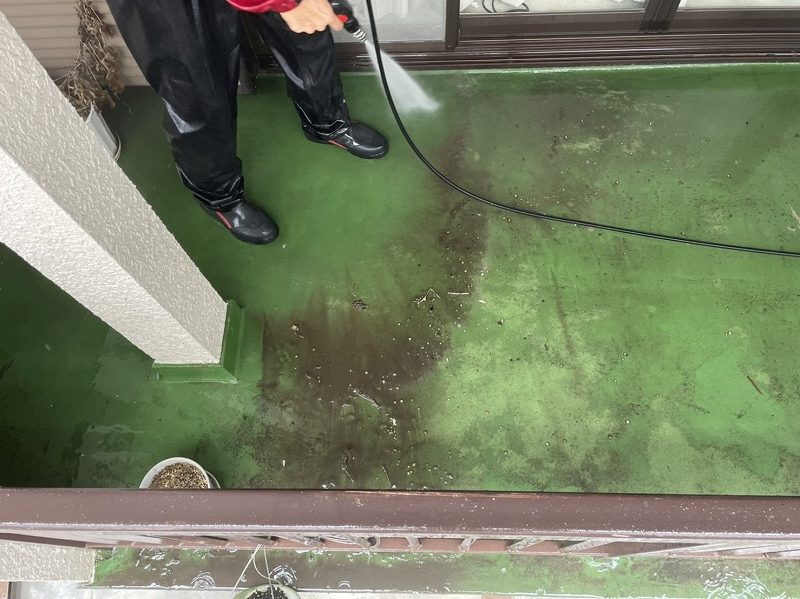 ベランダ床の洗浄