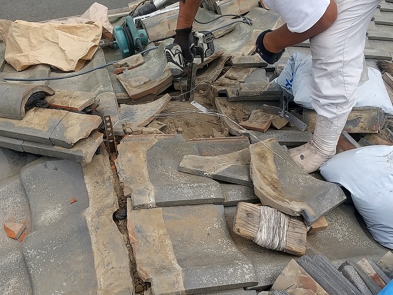 棟金具野地板に取付