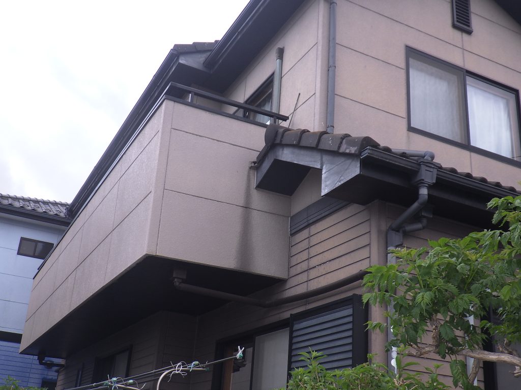 バルコニー外壁面