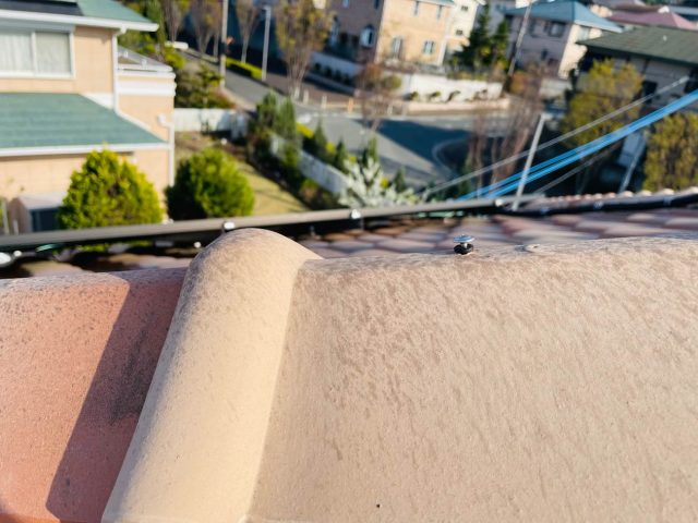 篠栗町で釘が浮いた状態だった瓦屋根の棟