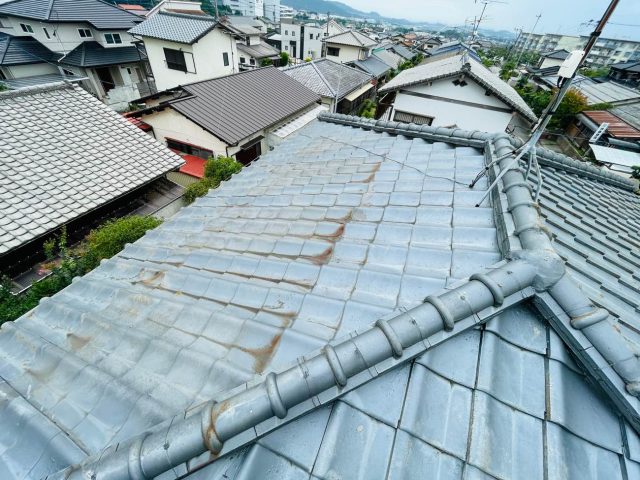 宇美町の瓦屋根の雨漏り調査