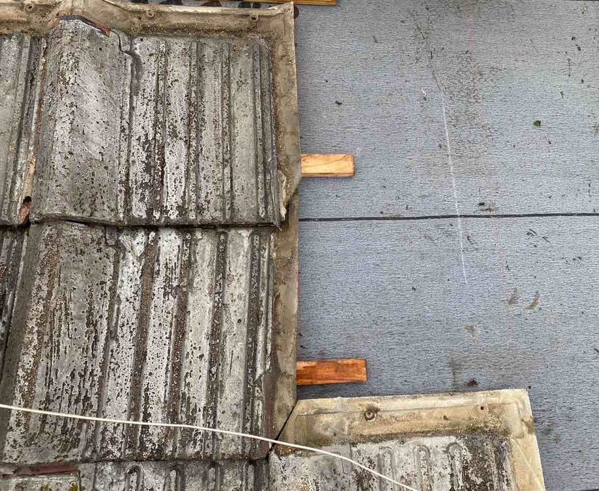 福岡市博多区の雨漏り工事、瓦の復旧