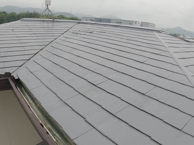 スレート屋根の劣化、色褪せ