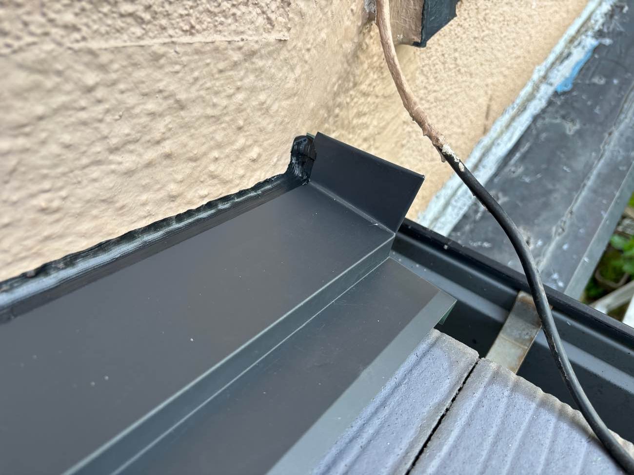 筑紫野市物件の雨漏り工事、板金の施工