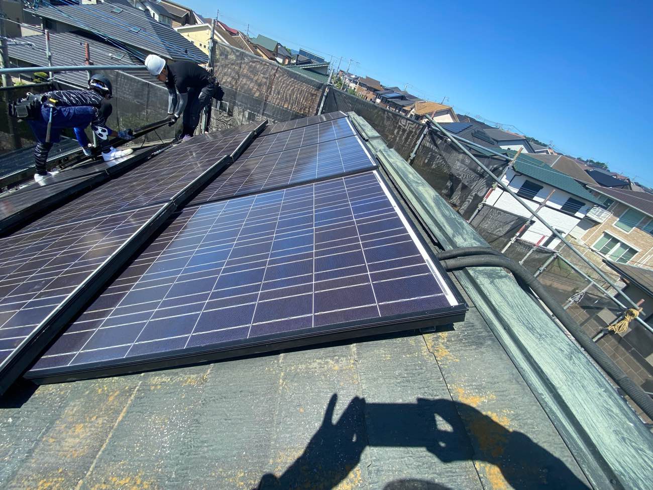 糸島市の屋根カバー工法、太陽光パネル