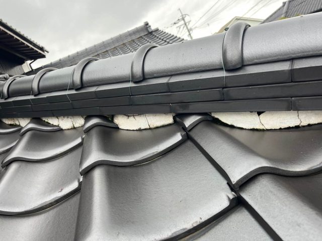 福岡市西区で経年劣化でひび割れていた漆喰