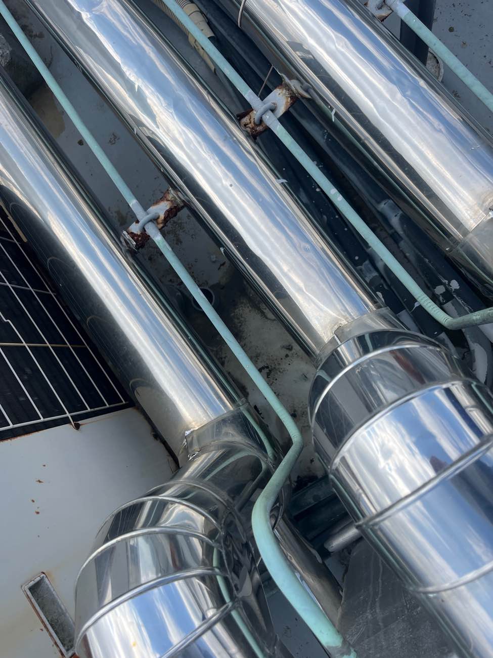 綺麗になった配管