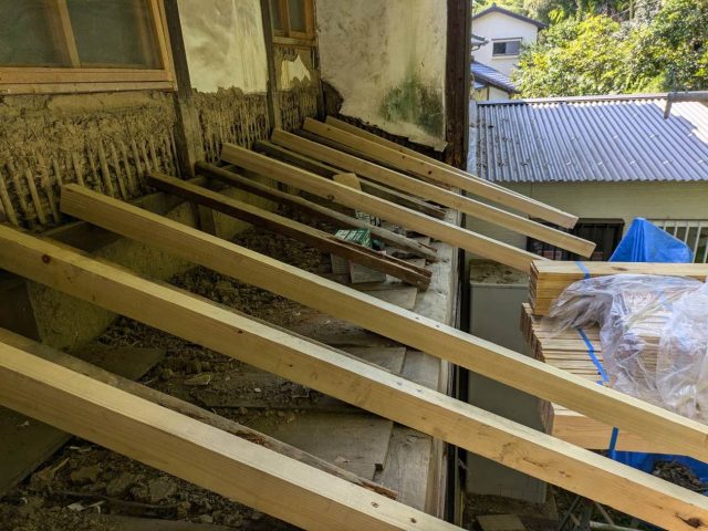 遠賀町で新しく設置された垂木