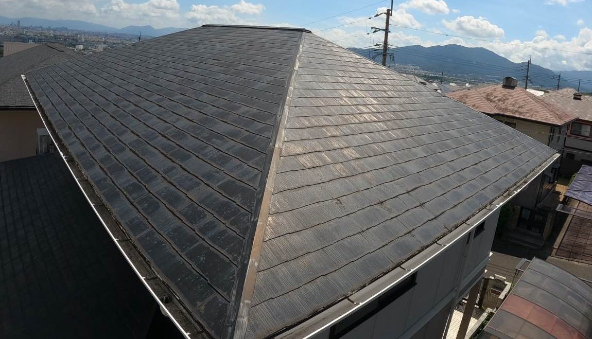 屋根全体に広がった劣化