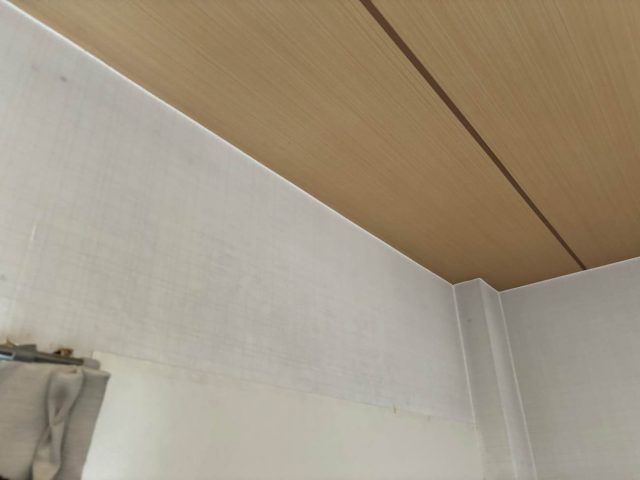 糸島市の雨漏りでできたクロスの染み