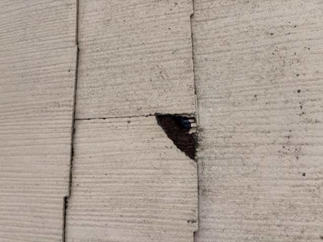 福岡市西区のスレート屋根の破損