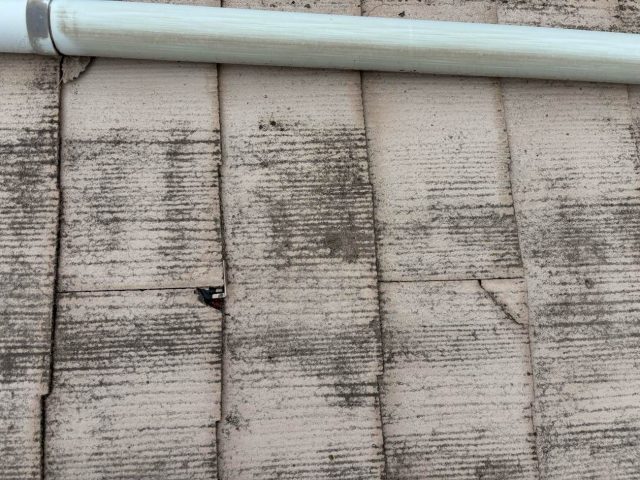 福岡市西区のスレート屋根の欠け