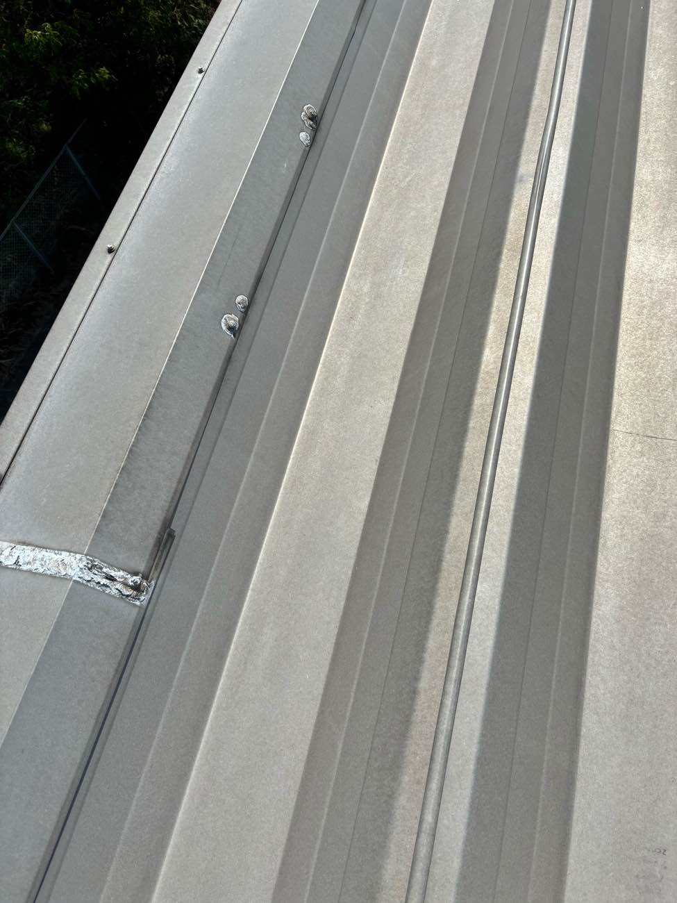 工場屋根、折半屋根