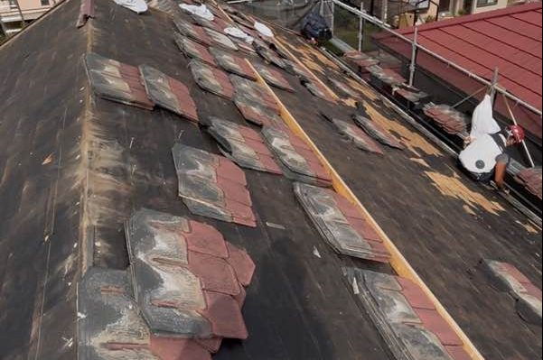 福岡市博多区の屋根工事におけるスレートの撤去