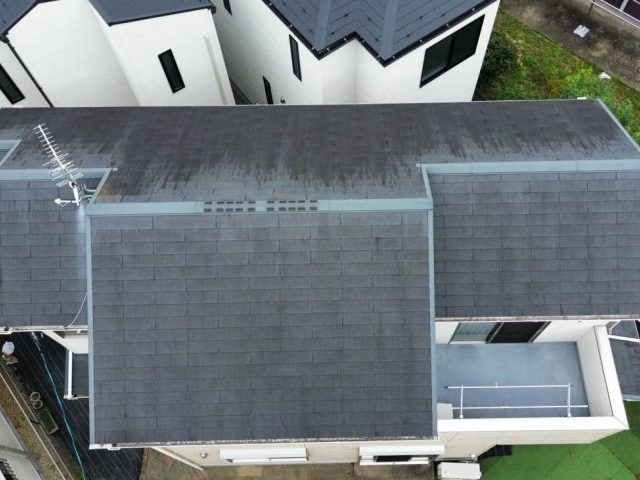 太宰府市の色褪せが目立つスレート屋根