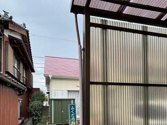 須恵町のカーポートの雨樋上部