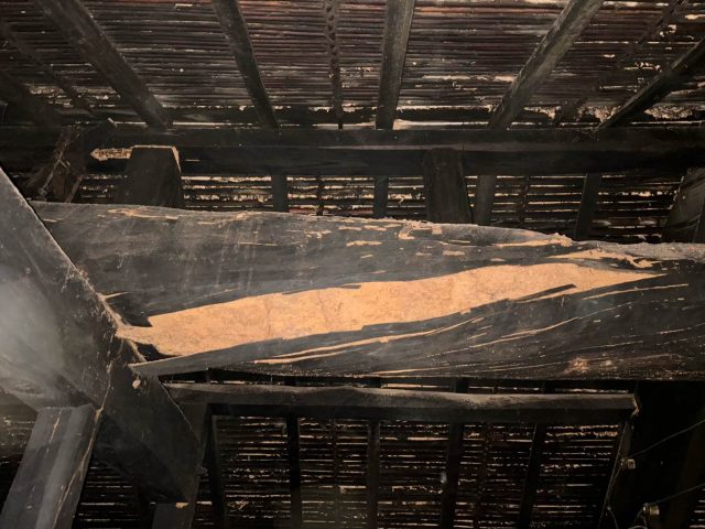 糸島市の梁のシロアリ被害