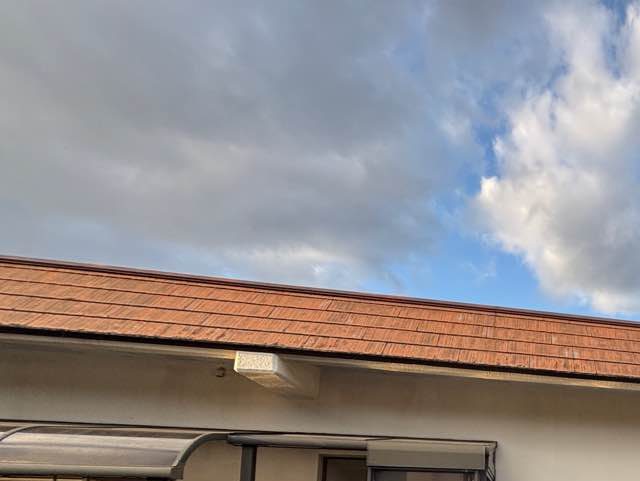 福岡市西区の褪色が目立つスレート