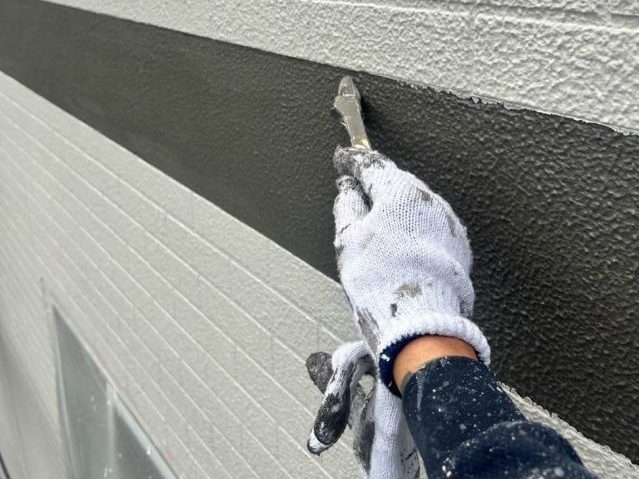 糸島市にて外壁の塗装作業