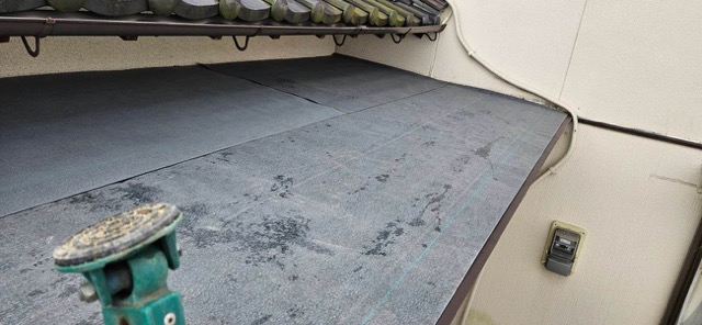 カバー工法、防水シート施工