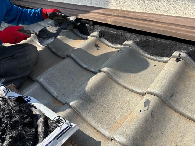 那珂川市の瓦葺き直し工事に伴う漆喰の補修