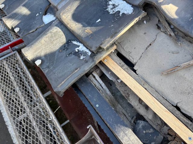 福岡市西区の瓦屋根の部分補修