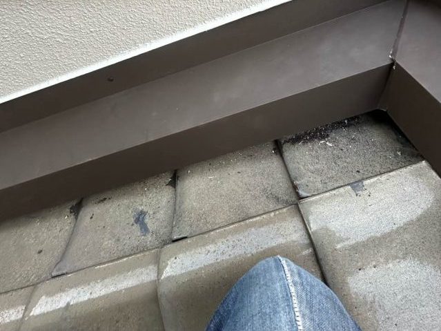 福岡市博多区の雨漏りした瓦屋根上部