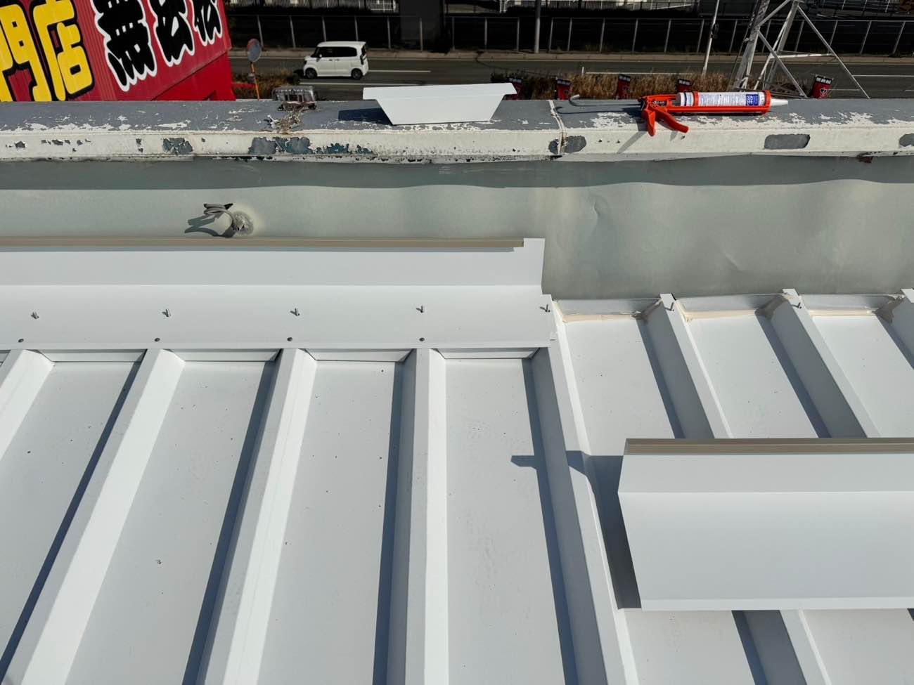 糸島市の雨漏り工事、カバー工法、店舗、