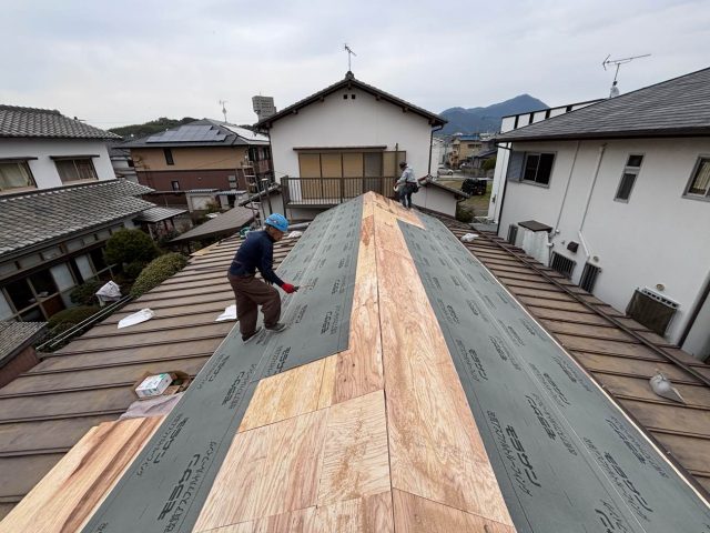 志免町で防水シートを敷設