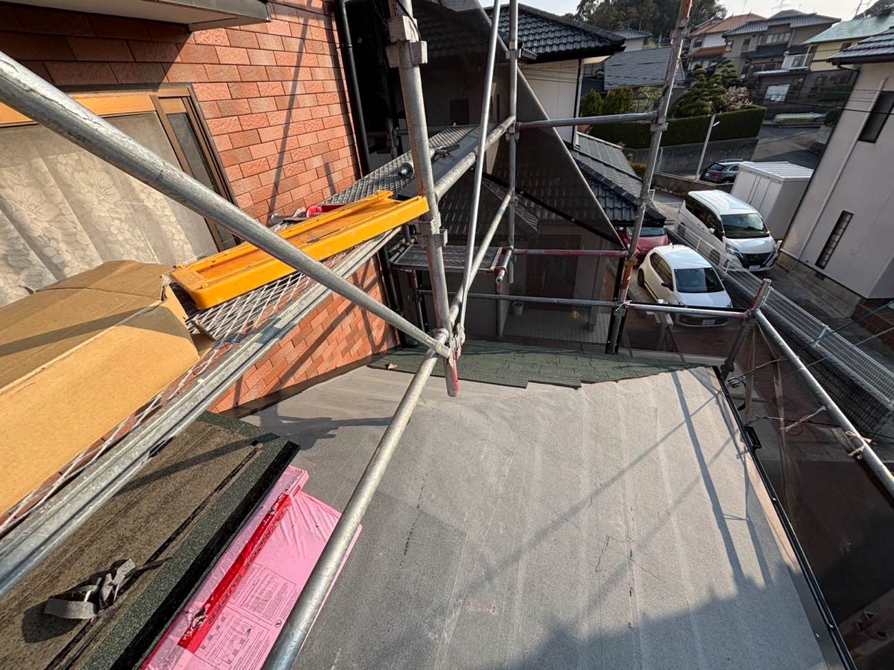 防水シートの設置