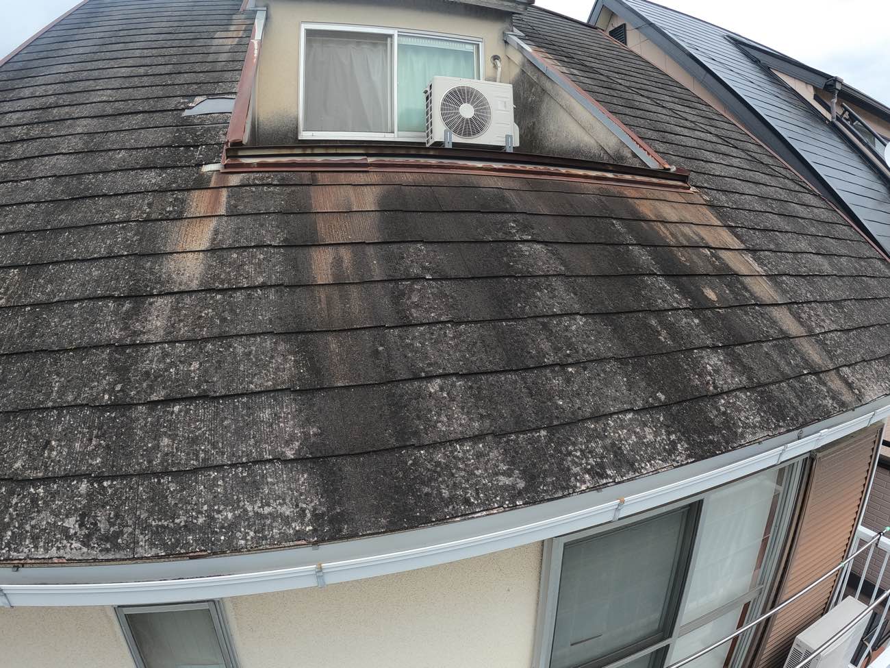 福岡市物件の屋根調査、錆の発生した屋根