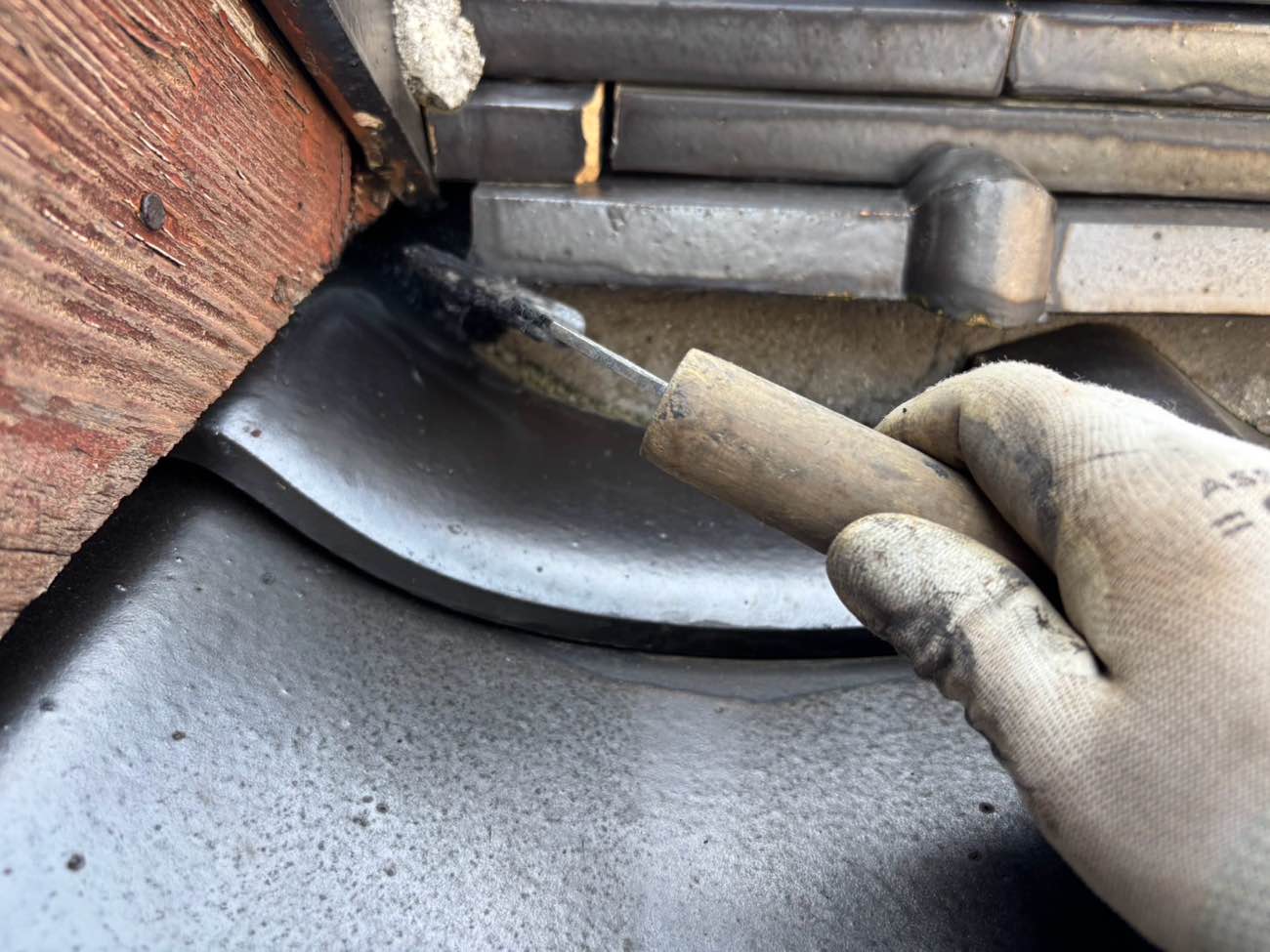 福岡市西区物件の瓦屋根修繕工事、漆喰の補修