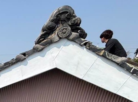 筑紫野市の老朽化が目立つ瓦屋根