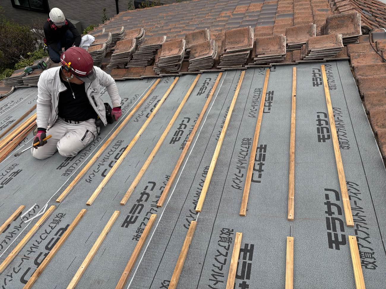 福岡市早良区、雨漏り工事、桟木の施工