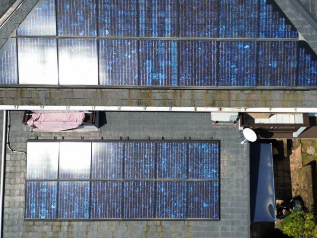 東区で屋根をドローン撮影