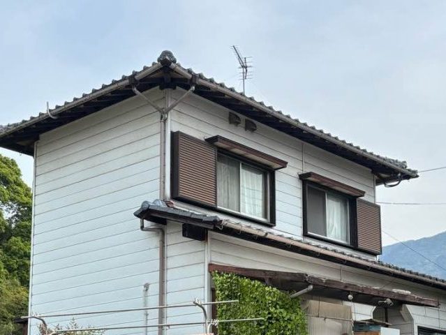 宇美町での屋根の経年劣化を点検