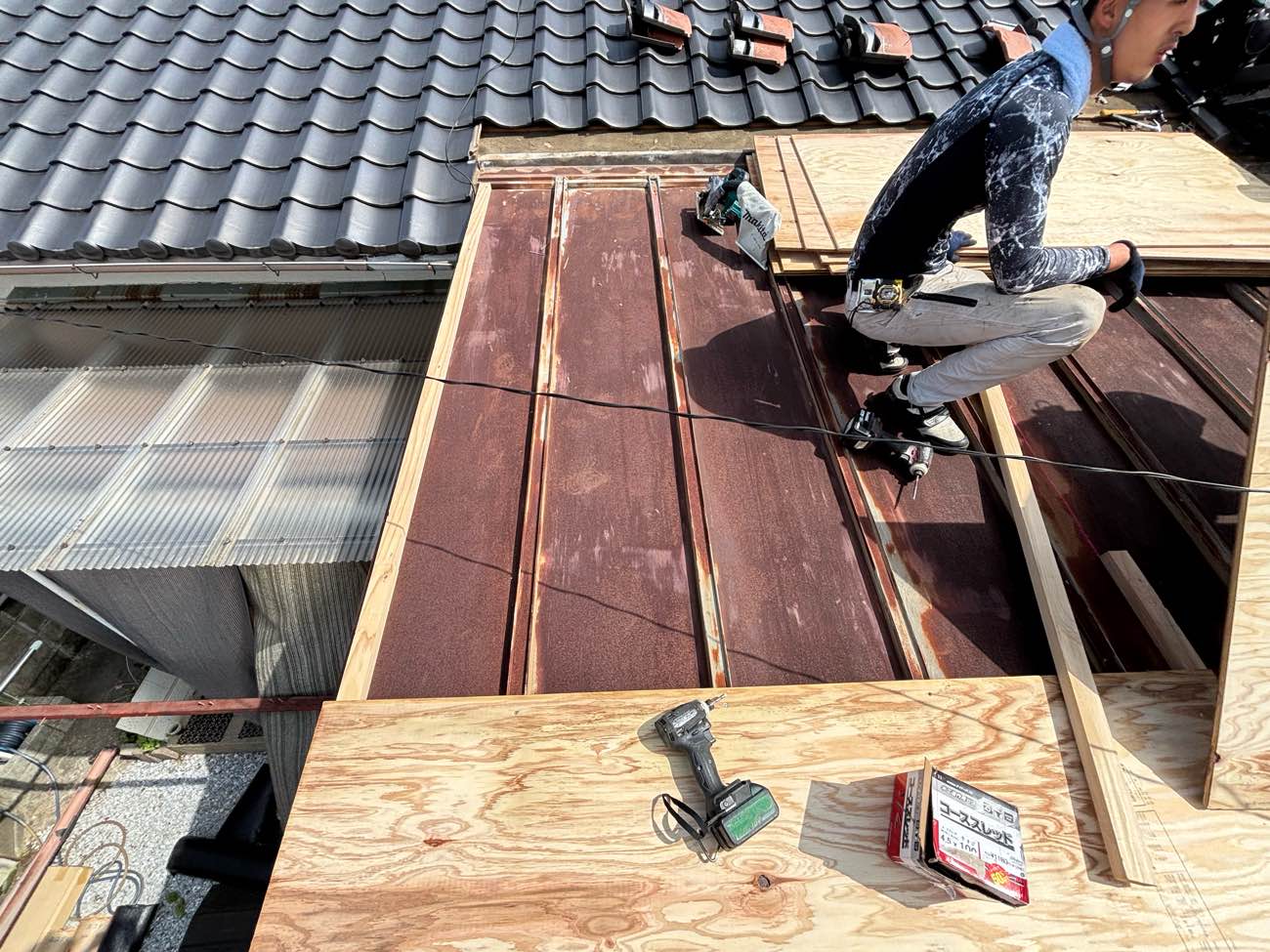 屋根カバー工法、オークリッジスーパー