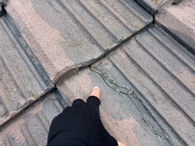 福岡市西区の調査でわかったセメント瓦の劣化