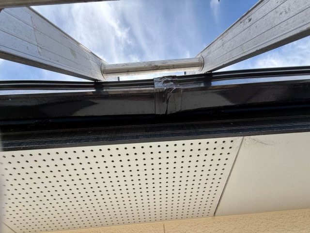 早良区のゴリラテープによる雨樋の補修後