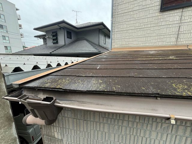 福岡市博多区で点検した会社の屋根のスレート